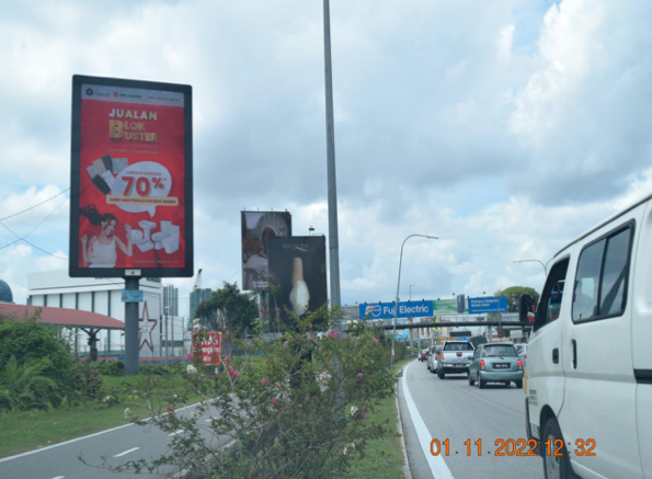 Niro Ceramic Digital Billboard